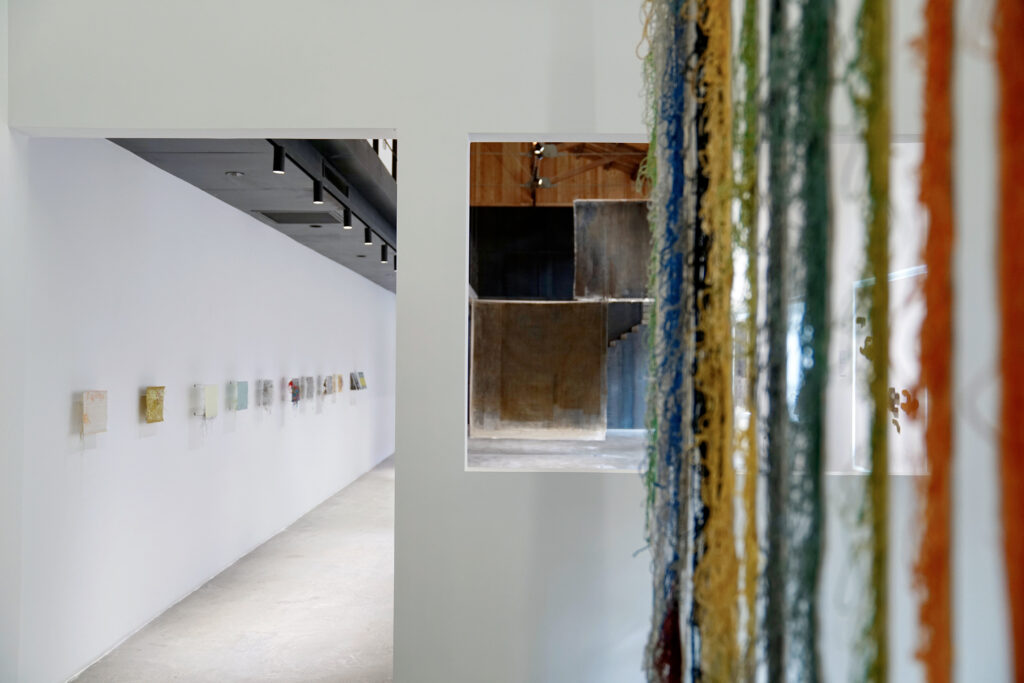 Lenz-Gallery, Beijing, China, 2023 In front work by; Solveig Aalberg, to the left; work by Solveig Aalberg. Big Carpetdrawings are by me; Heidi Øiseth