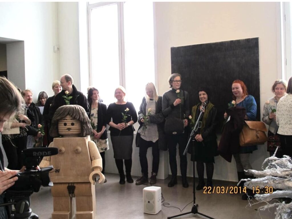 Østlandsutstillingen 2014, Kunstbanken på Hamar Verk,Sort; Fragile Feelings 150cm x 150cm