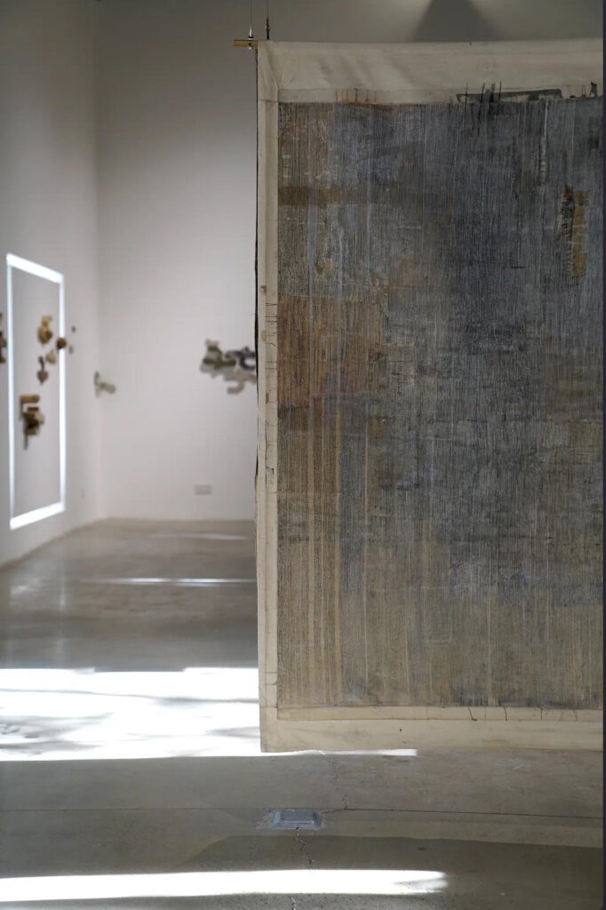 Serie: Behind the Layers, you will maybe find the Surface. Tittle: Contemplation Big Drawing on canvas. Represented by Lens-Gallery, Beijing Nov-des 23 Photo: Lens-Gallery Beijing, Curator Algae Wang