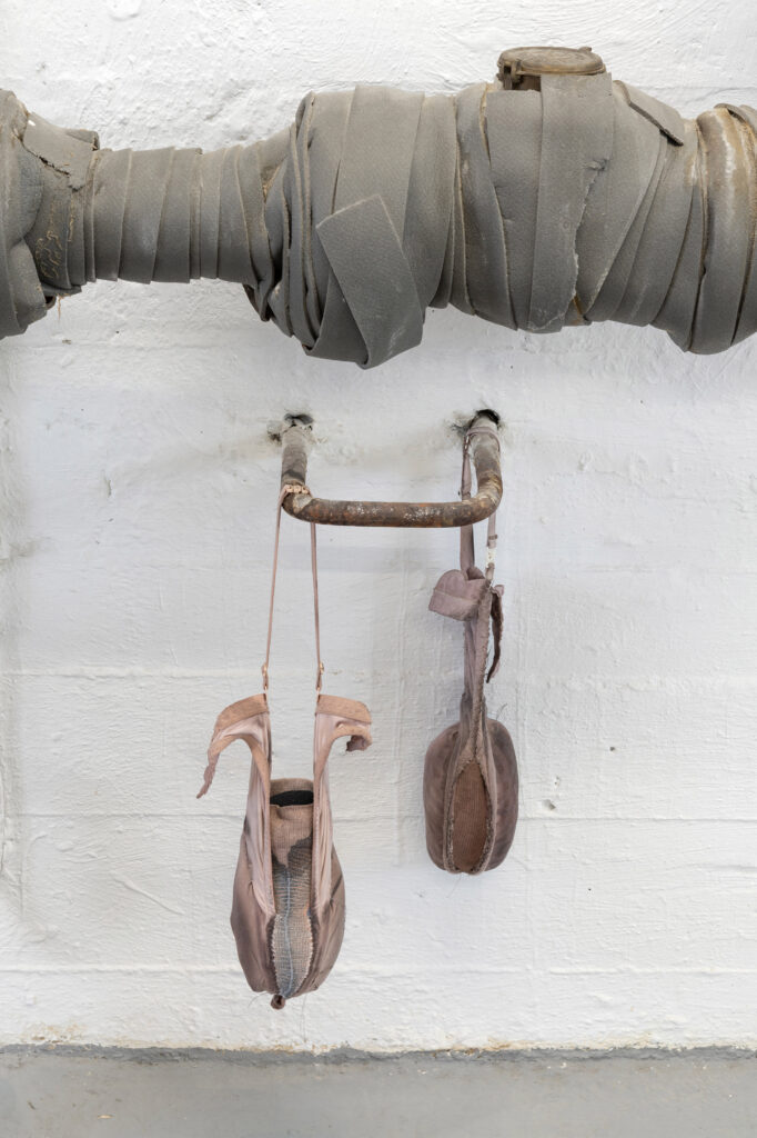 Serie: Arvestoff 2, Verk: Arv 3 og 4. Vises på galleri Kasematt, Sagene.