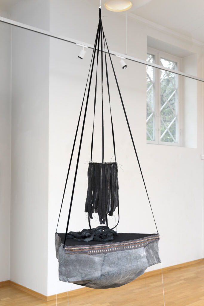 Moss Kunstforening, Dawn, It Elucidates 10/5-8/6 2025, Altar of Shame Foto: Øystein Thorvaldsen