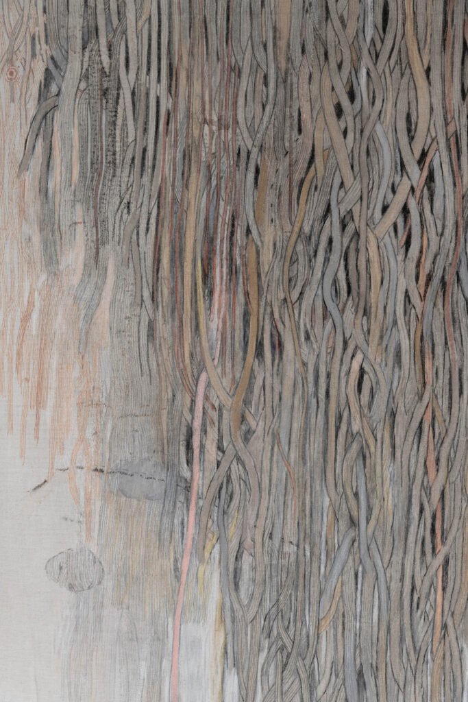 Loose Ends, SNØ galleri Oslo, 9/7-6/8 2026. Verk: Loose Ends 3, h 165 cm x b 135 cm