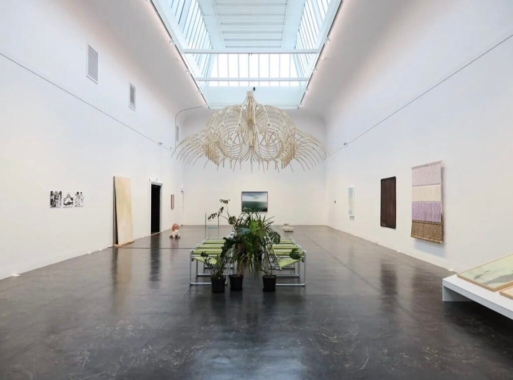 Statens 139. Kunstutstilling, Høstutstillingen i Kunstnernes Hus 2026. Mitt verk; The Black Night b 140 cm x l 145 cm(hengende på høyre vegg)